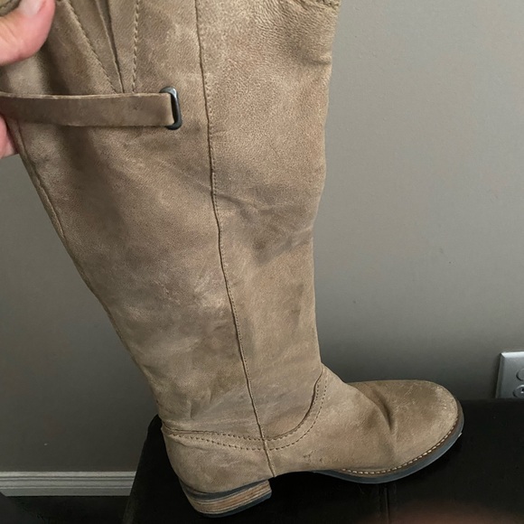 Steve Madden boots - Picture 2 of 3